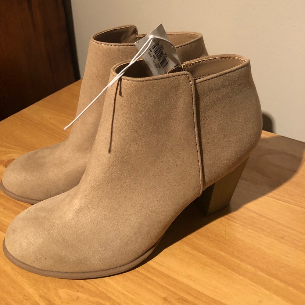 Old Navy Heeled Booties